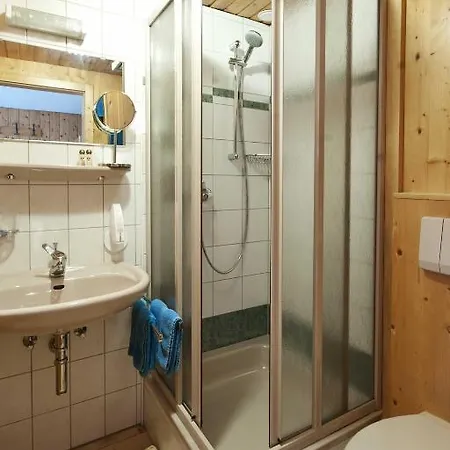 Taurer بيت ضيافة Kals-am Großglockner